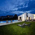 Villa XO